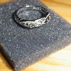NEW Size 6 Absolute Sterling Silver Scroll and Vine Carved Ring with Gift Box